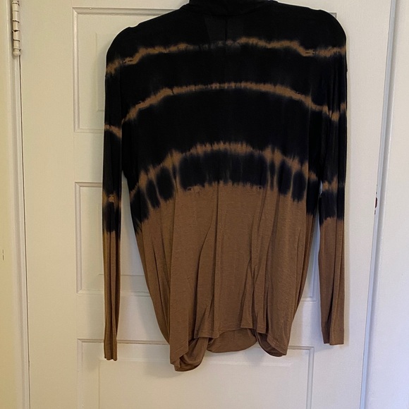 Language Navy and Tan Long Sleeve Top - Picture 4 of 5